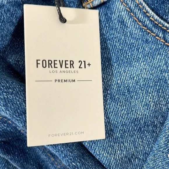 Forever 21 Womens Embroidered High Rise Tapered Hippie Mom Jeans Size 3X NEW - Picture 10 of 15